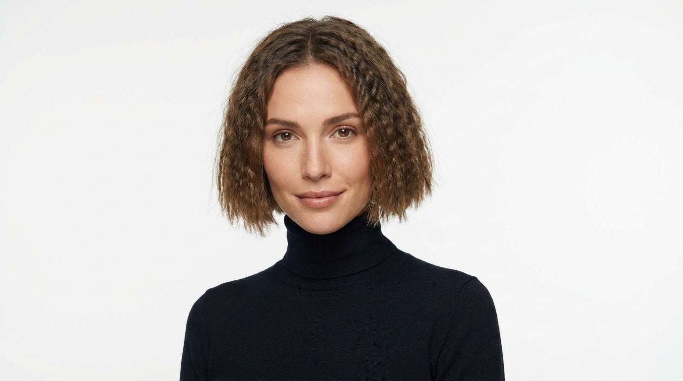 Short hair crimped bob style